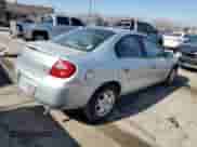 2004 Dodge Neon SXT z VIN 1B3ES56C34D551974, wystawiony jako Copart lot #46829235 z przebiegiem 212 829 mil mil oraz Szkoda całkowita • Salvage title. Historia ofert i sprzedaży dostępna na DreamBid. Obrazek 3.