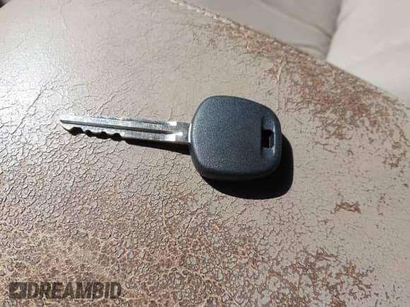 2003 Toyota Camry XLE with VIN 4T1BE32K93U753660, listed as a IAAI auction lot 43323226 with 194,495 mi miles and . Bid and sale history available at DreamBid. Image 11.