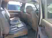 2005 Chevrolet Suburban LT с VIN 3GNEC16Z35G228352, выставлен на аукционе IAAI как лот 43140655 с пробегом 223 172 миль миль и . История ставок и продаж доступна на DreamBid. Изображение 8.