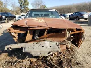 1986 Chevrolet Monte Carlo Sport с VIN 1G1GZ37G0GR109100, выставлен на аукционе Copart как лот 42387345 с пробегом Не указан миль и На запчасти • Non repairable. История ставок и продаж доступна на DreamBid. Изображение 5.