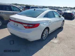 2016 Hyundai Azera Limited with VIN KMHFH4JG2GA529696, listed as a IAAI auction lot 43385449 with Not provided miles and . Bid and sale history available at DreamBid. Image 4.