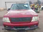 2002 Ford Explorer XLT z VIN 1FMZU63K82ZC64668, wystawiony jako IAAI lot #43412359 z przebiegiem 242 402 mil mil oraz . Historia ofert i sprzedaży dostępna na DreamBid. Obrazek 12.