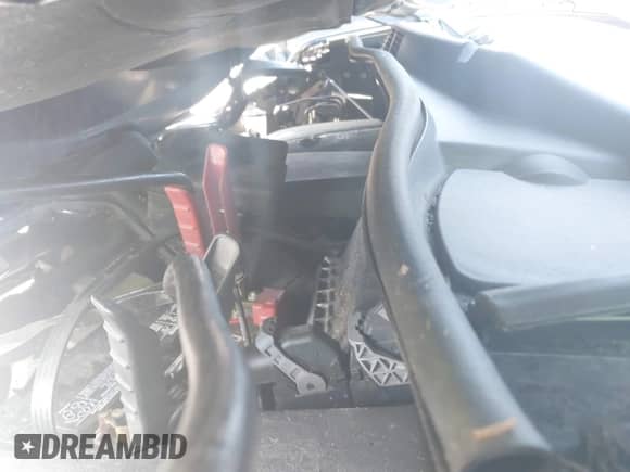 2018 Toyota Sienna LE z VIN 5TDJZ3DC4JS189041, wystawiony jako IAAI lot #41610754 z przebiegiem 61 862 mil mil oraz . Historia ofert i sprzedaży dostępna na DreamBid. Obrazek 10.