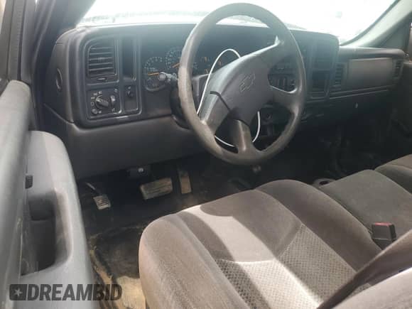 2006 Chevrolet Silverado 1500 Work Truck с VIN 3GCEK14V06G190270, выставлен на аукционе Copart как лот 62865225 с пробегом 110 847 миль миль и Списание • Salvage title. История ставок и продаж доступна на DreamBid. Изображение 8.