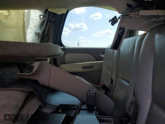2008 Chevrolet Tahoe 2LT с VIN 1GNFK13068R153356, выставлен на аукционе Copart как лот 70209915 с пробегом 239 481 миль миль и Списание • Salvage title. История ставок и продаж доступна на DreamBid. Изображение 11.