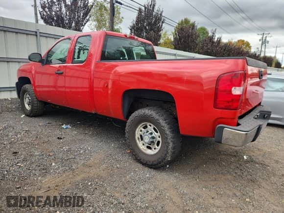 2008 Chevrolet Silverado 2500HD Work Truck z VIN 1GCHK29K98E154136, wystawiony jako Copart lot #85484845 z przebiegiem 120 348 mil mil oraz Czysty tytuł • Clean title. Historia ofert i sprzedaży dostępna na DreamBid. Obrazek 2.