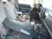 2003 Chevrolet Tahoe LS z VIN 1GNEC13T73J337859, wystawiony jako IAAI lot #41154422 z przebiegiem Nie podano mil oraz . Historia ofert i sprzedaży dostępna na DreamBid. Obrazek 5.