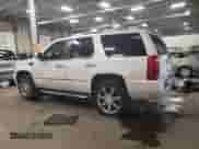 2010 Cadillac Escalade Luxury с VIN 1GYUKBEF1AR244378, выставлен на аукционе Copart как лот 44326825 с пробегом 166 452 миль миль и Списание • Salvage title. История ставок и продаж доступна на DreamBid. Изображение 2.