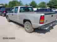 2006 GMC Sierra 1500 SLE1 z VIN 1GTEC19Z26Z272252, wystawiony jako IAAI lot #42852111 z przebiegiem 225 071 mil mil oraz . Historia ofert i sprzedaży dostępna na DreamBid. Obrazek 3.
