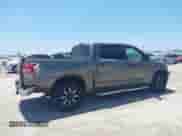 2007 Toyota Tundra SR5 z VIN 5TBET54127S456188, wystawiony jako IAAI lot #42342693 z przebiegiem 216 752 mil mil oraz . Historia ofert i sprzedaży dostępna na DreamBid. Obrazek 6.