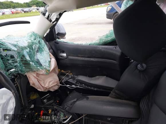 2020 Chrysler 300 Touring L с VIN 2C3CCAAG7LH128231, выставлен на аукционе IAAI как лот 40720185 с пробегом Не указан миль и . История ставок и продаж доступна на DreamBid. Изображение 5.