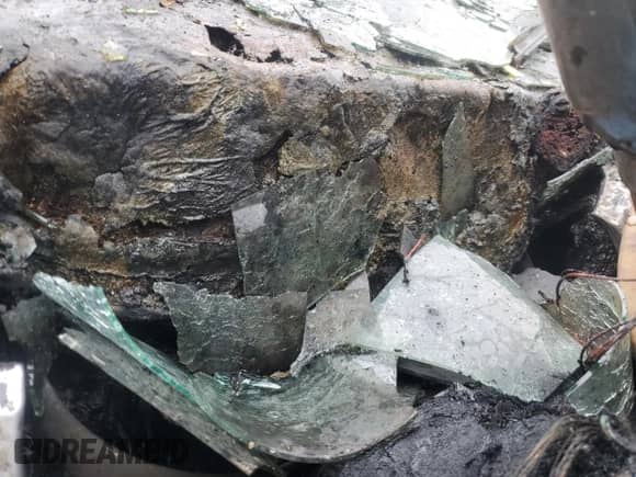 2022 Ford Mustang с VIN NOVIN60861375, выставлен на аукционе Copart как лот 60861375 с пробегом Не указан миль и На запчасти • Non repairable. История ставок и продаж доступна на DreamBid. Изображение 9.