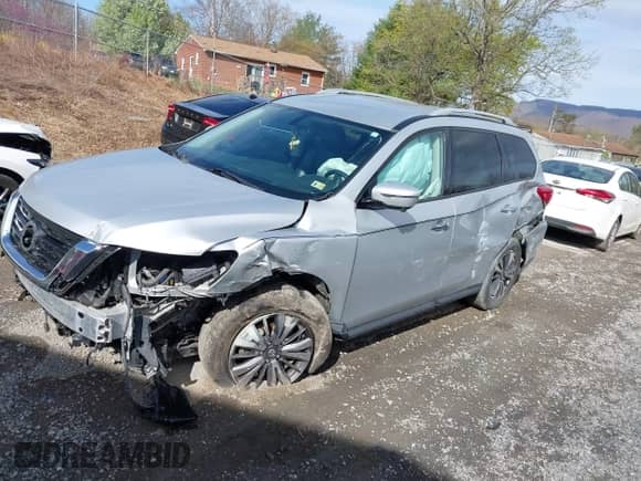 2019 Nissan Pathfinder S z VIN 5N1DR2MN0KC604587, wystawiony jako IAAI lot #41902222 z przebiegiem 91 185 mil mil oraz . Historia ofert i sprzedaży dostępna na DreamBid. Obrazek 2.