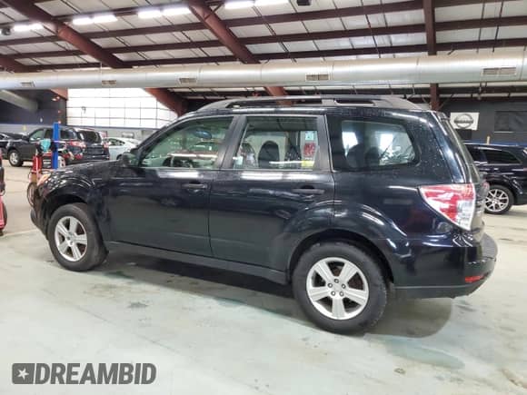2013 Subaru Forester X z VIN JF2SHABC7DH444063, wystawiony jako Copart lot #86663325 z przebiegiem 168 176 mil mil oraz Czysty tytuł • Clean title. Historia ofert i sprzedaży dostępna na DreamBid. Obrazek 2.