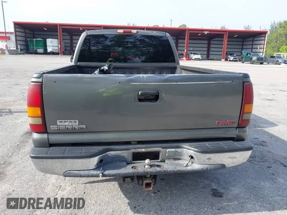 2001 GMC Sierra 1500 SLE z VIN 2GTEC19T911230691, wystawiony jako IAAI lot #42367210 z przebiegiem 381 719 mil mil oraz . Historia ofert i sprzedaży dostępna na DreamBid. Obrazek 16.