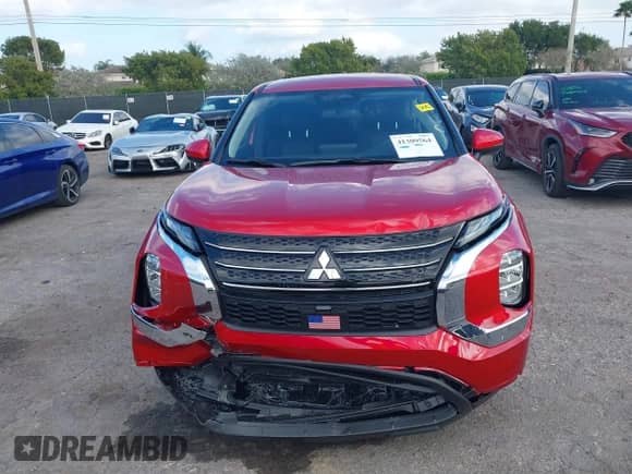 2024 Mitsubishi Outlander ES with VIN JA4J3UA89RZ072115, listed as a IAAI auction lot 41309564 with 2,178 mi miles and . Bid and sale history available at DreamBid. Image 12.