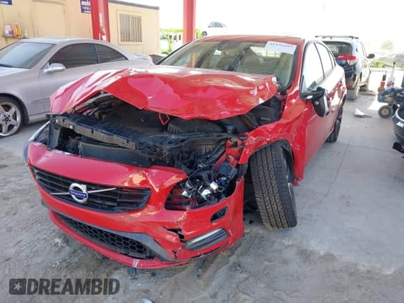 2018 Volvo S60 Dynamic с VIN YV140MTL8J2460974, выставлен на аукционе IAAI как лот 41535457 с пробегом 59 272 миль миль и . История ставок и продаж доступна на DreamBid. Изображение 2.