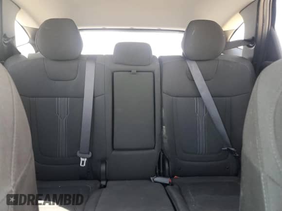 2025 Hyundai Tucson SEL with VIN 5NMJBCDE0SH479643, listed as a Copart auction lot 70169335 with 15,701 mi miles and Salvage title. Bid and sale history available at DreamBid. Image 10.