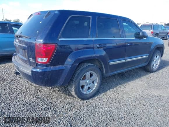 2005 Jeep Grand Cherokee Limited with VIN 1J8HR58245C677238, listed as a IAAI auction lot 41730828 with Not provided miles and . Bid and sale history available at DreamBid. Image 4.