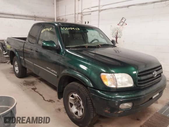 2001 Toyota Tundra Limited z VIN 5TBBT48171S187006, wystawiony jako IAAI lot #43507947 z przebiegiem 141 331 mil mil oraz . Historia ofert i sprzedaży dostępna na DreamBid. Obrazek 1.