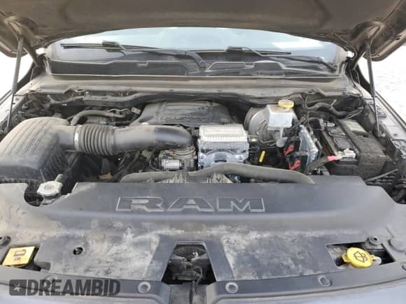 2021 Ram 1500 Big Horn z VIN 1C6RREFT1MN630881, wystawiony jako Copart lot #55024865 z przebiegiem 104 583 mil mil oraz Szkoda całkowita • Salvage title. Historia ofert i sprzedaży dostępna na DreamBid. Obrazek 11.