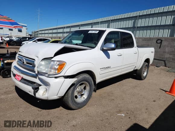 2006 Toyota Tundra SR5 с VIN 5TBDT44106S554348, выставлен на аукционе Copart как лот 81677095 с пробегом 205 293 миль миль и Списание • Salvage title. История ставок и продаж доступна на DreamBid. Изображение 1.