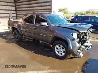 2019 Toyota Tacoma SR z VIN 3TMCZ5AN6KM259778, wystawiony jako IAAI lot #42162376 z przebiegiem 108 688 mil mil oraz . Historia ofert i sprzedaży dostępna na DreamBid. Obrazek 1.
