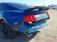 2017 Ford Mustang GT z VIN 1FA6P8CF0H5310934, wystawiony jako IAAI lot #43198857 z przebiegiem 92 428 mil mil oraz . Historia ofert i sprzedaży dostępna na DreamBid. Obrazek 6.
