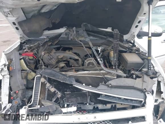 2013 Chevrolet Tahoe LTZ with VIN 1GNSKCE07DR123820, listed as a IAAI auction lot 43353310 with 105,053 mi miles and . Bid and sale history available at DreamBid. Image 10.