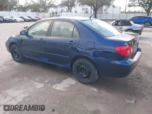 2005 Toyota Corolla CE z VIN 2T1BR32E75C553007, wystawiony jako IAAI lot #43557374 z przebiegiem 193 700 mil mil oraz . Historia ofert i sprzedaży dostępna na DreamBid. Obrazek 3.