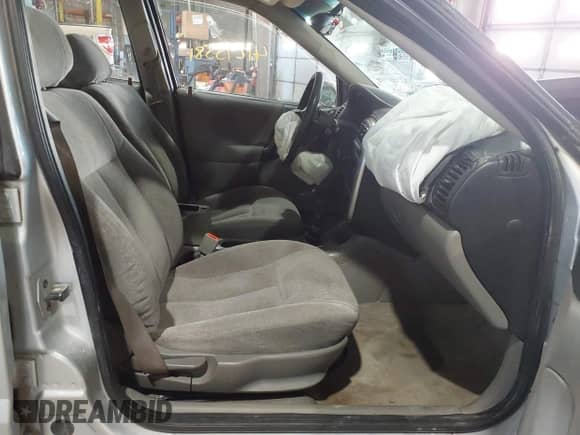 2004 Saturn L L300 1 with VIN 1G8JC54F34Y515972, listed as a IAAI auction lot 41295581 with Not provided miles and . Bid and sale history available at DreamBid. Image 5.