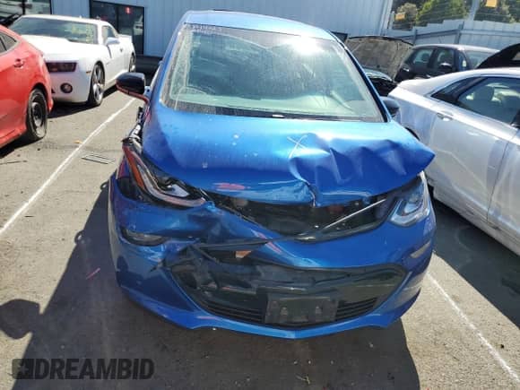 2017 Chevrolet Bolt EV LT z VIN 1G1FW6S09H4129103, wystawiony jako Copart lot #64517113 z przebiegiem Nie podano mil oraz . Historia ofert i sprzedaży dostępna na DreamBid. Obrazek 5.