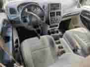 2012 Dodge Grand Caravan American Value z VIN 2C4RDGBG6CR235530, wystawiony jako Copart lot #71176305 z przebiegiem 120 490 mil mil oraz Szkoda całkowita • Salvage title. Historia ofert i sprzedaży dostępna na DreamBid. Obrazek 8.