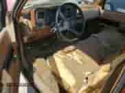 1989 GMC Sierra 1500 z VIN 1GTDC14K8KZ535344, wystawiony jako Copart lot #59652785 z przebiegiem 264 271 mil mil oraz Szkoda całkowita • Salvage title. Historia ofert i sprzedaży dostępna na DreamBid. Obrazek 8.