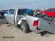 2017 Ram 1500 Big Horn z VIN 1C6RR7LT6HS504085, wystawiony jako IAAI lot #42187153 z przebiegiem 220 840 mil mil oraz . Historia ofert i sprzedaży dostępna na DreamBid. Obrazek 3.