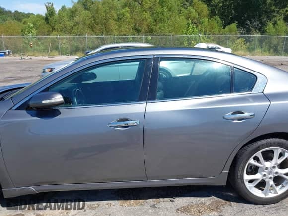 2014 Nissan Maxima SV with VIN 1N4AA5AP9EC471554, listed as a IAAI auction lot 43150248 with 102,187 mi miles and . Bid and sale history available at DreamBid. Image 14.