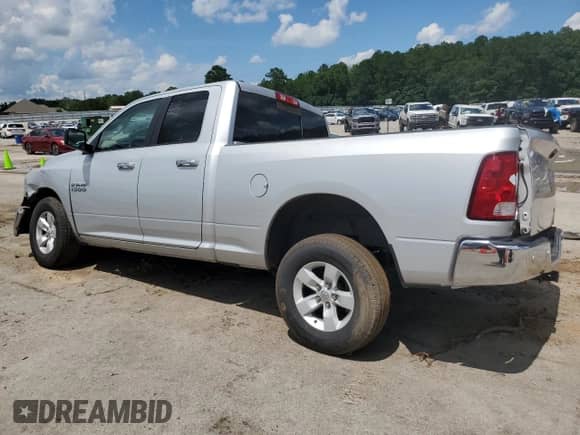 2018 Ram 1500 SLT z VIN 1C6RR6GG0JS201462, wystawiony jako Copart lot #63066665 z przebiegiem 152 689 mil mil oraz Szkoda całkowita • Salvage title. Historia ofert i sprzedaży dostępna na DreamBid. Obrazek 2.