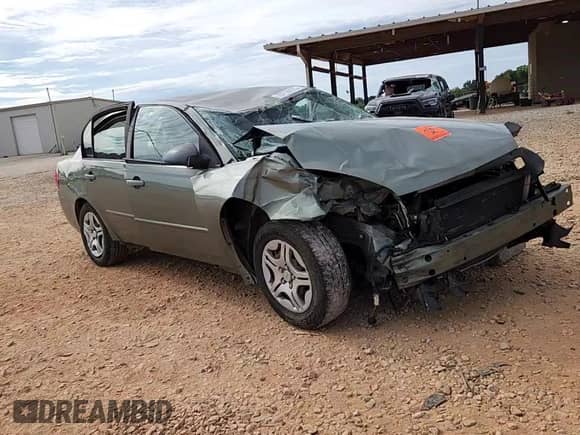 2006 Chevrolet Malibu 1LS z VIN 1G1ZS51F76F281035, wystawiony jako Copart lot #70710125 z przebiegiem Nie podano mil oraz Szkoda całkowita • Salvage title. Historia ofert i sprzedaży dostępna na DreamBid. Obrazek 14.