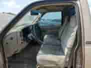 1997 Chevrolet Silverado 1500 z VIN 1GCEC14W6VZ253733, wystawiony jako Copart lot #66991994 z przebiegiem 261 797 mil mil oraz Szkoda całkowita • Salvage title. Historia ofert i sprzedaży dostępna na DreamBid. Obrazek 7.