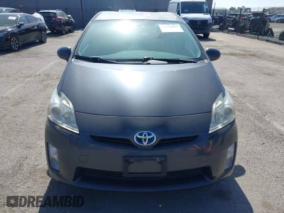 2011 Toyota Prius I with VIN JTDKN3DU5B0269106, listed as a IAAI auction lot 42338062 with 141,180 mi miles and . Bid and sale history available at DreamBid. Image 12.