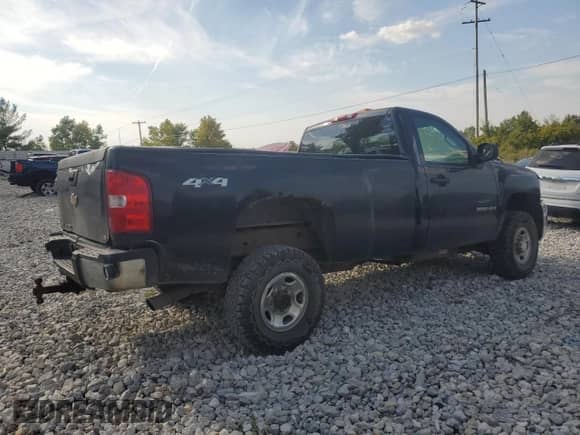 2008 Chevrolet Silverado 2500HD 1LT z VIN 1GCHK24KX8E117619, wystawiony jako Copart lot #72045005 z przebiegiem 148 231 mil mil oraz Czysty tytuł • Clean title. Historia ofert i sprzedaży dostępna na DreamBid. Obrazek 3.