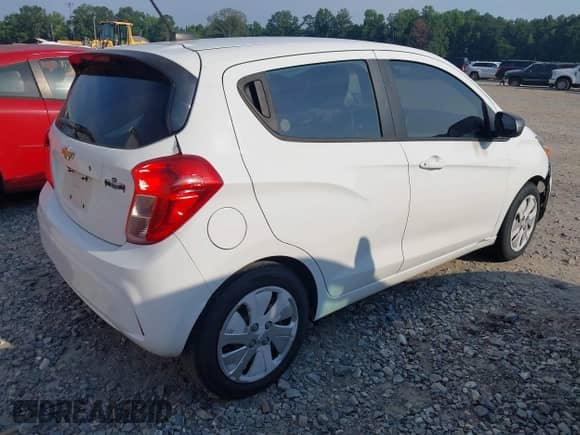 2018 Chevrolet Spark LS with VIN KL8CB6SA9JC432997, listed as a IAAI auction lot 42600008 with 146,510 mi miles and . Bid and sale history available at DreamBid. Image 4.