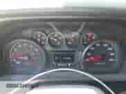 2020 Chevrolet Silverado 1500 Custom z VIN 3GCUYBEF2LG450848, wystawiony jako IAAI lot #42075964 z przebiegiem 55 560 mil mil oraz . Historia ofert i sprzedaży dostępna na DreamBid. Obrazek 7.