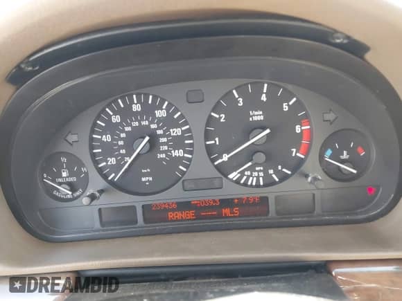 2000 BMW 7 Series 740iL with VIN WBAGH8347YDP09756, listed as a IAAI auction lot 43401435 with 239,436 mi miles and . Bid and sale history available at DreamBid. Image 7.