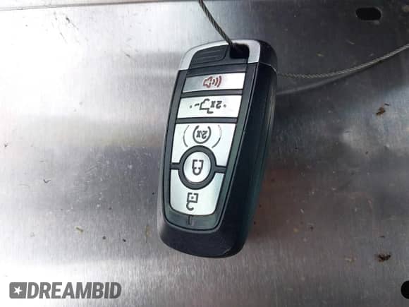 2018 Ford F-150 XL с VIN 1FTEW1EG5JFA30240, выставлен на аукционе IAAI как лот 42124343 с пробегом 102 361 миль миль и . История ставок и продаж доступна на DreamBid. Изображение 11.