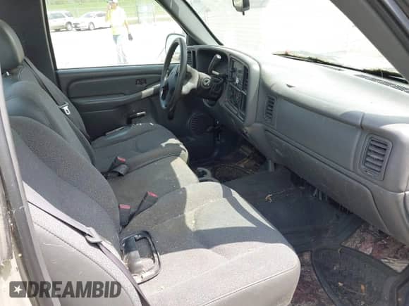2005 GMC Sierra 1500 Work Truck z VIN 1GTEC14X15Z329738, wystawiony jako IAAI lot #42233810 z przebiegiem 184 120 mil mil oraz . Historia ofert i sprzedaży dostępna na DreamBid. Obrazek 5.