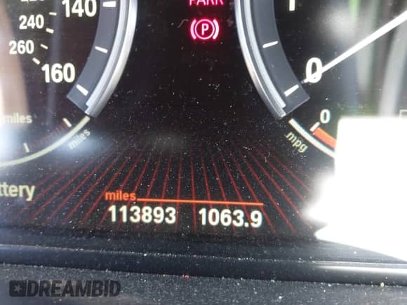 2011 BMW 7 Series 750Li with VIN WBAKB8C5XBCY64531, listed as a IAAI auction lot 42350009 with 113,893 mi miles and . Bid and sale history available at DreamBid. Image 7.