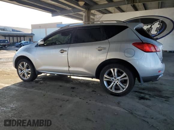 2009 Nissan Murano LE z VIN JN8AZ18W99W157081, wystawiony jako Copart lot #86690095 z przebiegiem 231 835 mil mil oraz Szkoda całkowita • Salvage title. Historia ofert i sprzedaży dostępna na DreamBid. Obrazek 2.