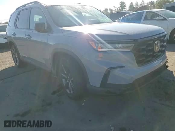 2025 Honda Pilot Sport с VIN 5FNYG1H34SB039780, выставлен на аукционе Copart как лот 81126435 с пробегом 16 888 миль миль и Списание • Salvage title. История ставок и продаж доступна на DreamBid. Изображение 14.