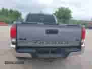 2021 Toyota Tacoma SR5 z VIN 3TMDZ5BN7MM106221, wystawiony jako IAAI lot #42827931 z przebiegiem 71 851 mil mil oraz . Historia ofert i sprzedaży dostępna na DreamBid. Obrazek 16.